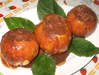 десерт из айвы с медом и орехами